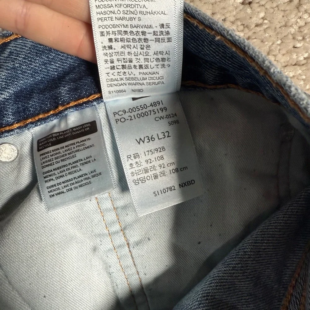 Levis 550 Relaxed Fit Tapered Leg Jeans Men's 36x32 Blue Medium Wash Denim